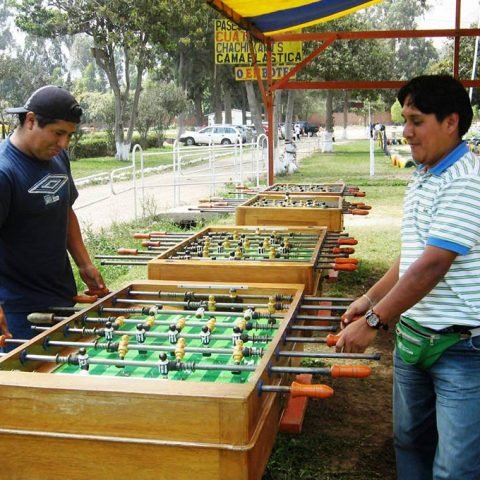 Juegos para grandes y chicos en el Club Ricardo Palma Chosica - Peru